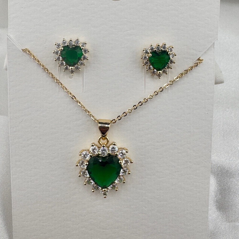 Gold and‎ Green Heart Necklace Set 14k Gold Plated